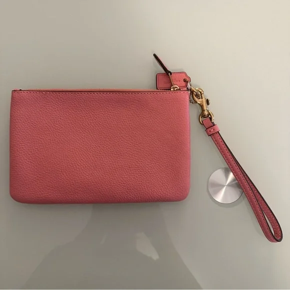 NWOT Coach Light Pink Leather Small Wristlet Pouch - Picture 5 of 8